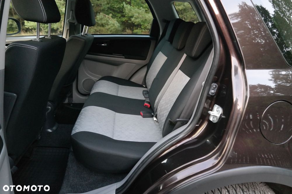 Suzuki SX4 1.6 Comfort Plus 4WD - 16