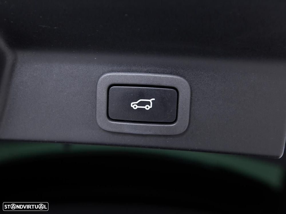 Jaguar F-Pace - 14