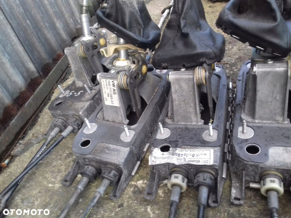 WYBIERAK LEWAREK LINKI VW 1K0711049 AT AS AR BG - 6