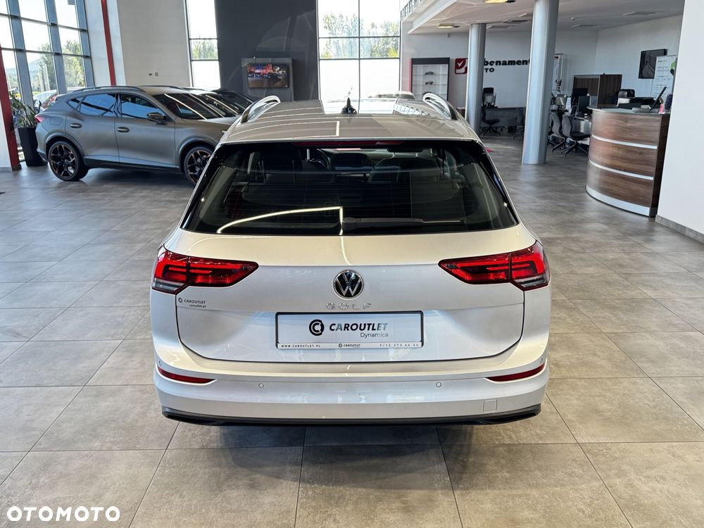 Volkswagen Golf - 9
