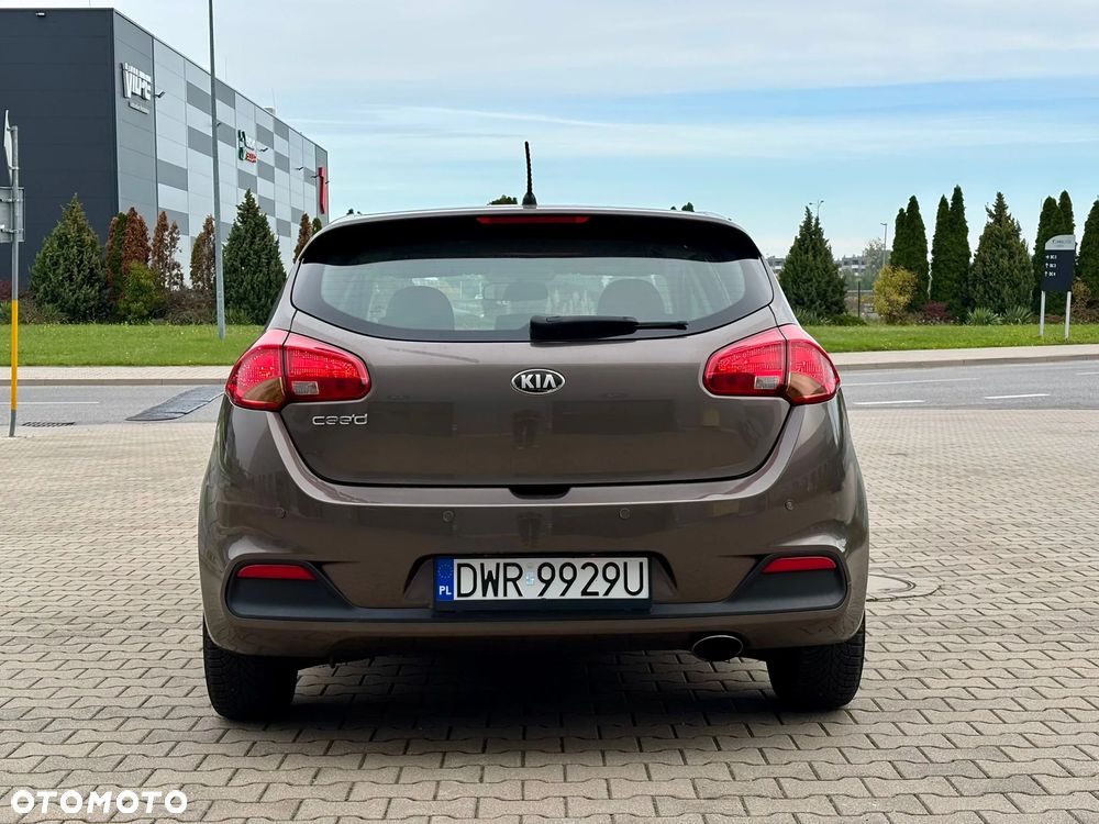 Kia Ceed 1.4 CVVT Attract Plus - 16