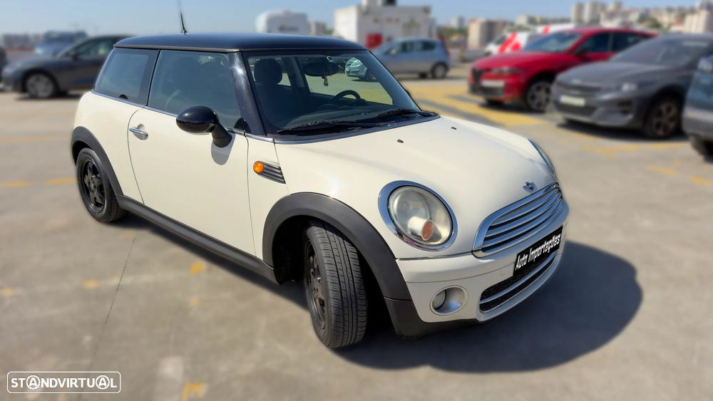 MINI 3 Portas Cooper D - 9