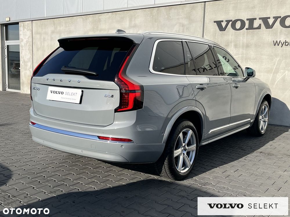 Volvo XC 90 - 9