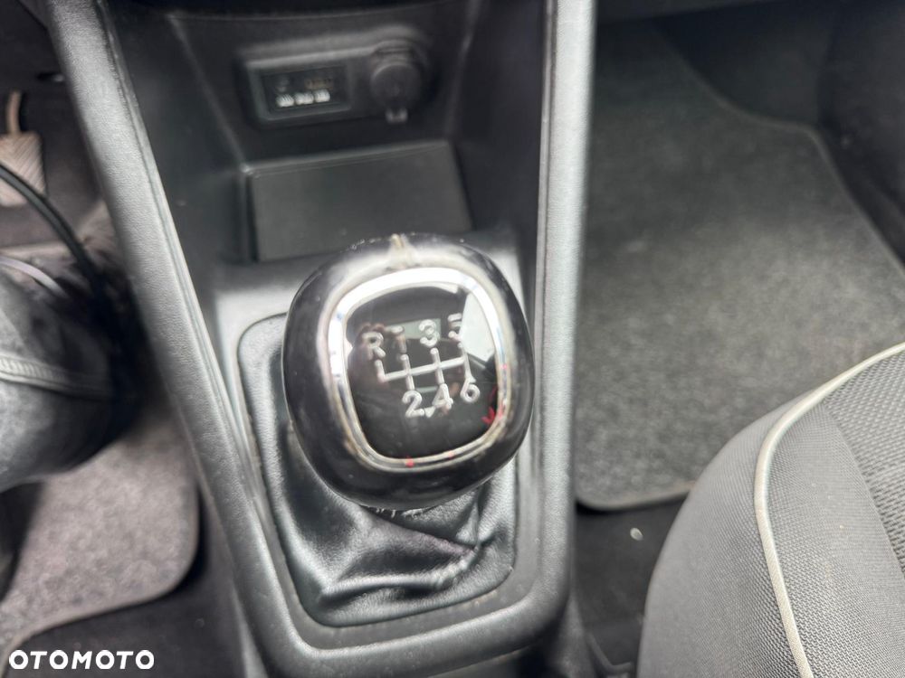 Kia Venga 1.6 CRDi 128 Edition 7 - 19