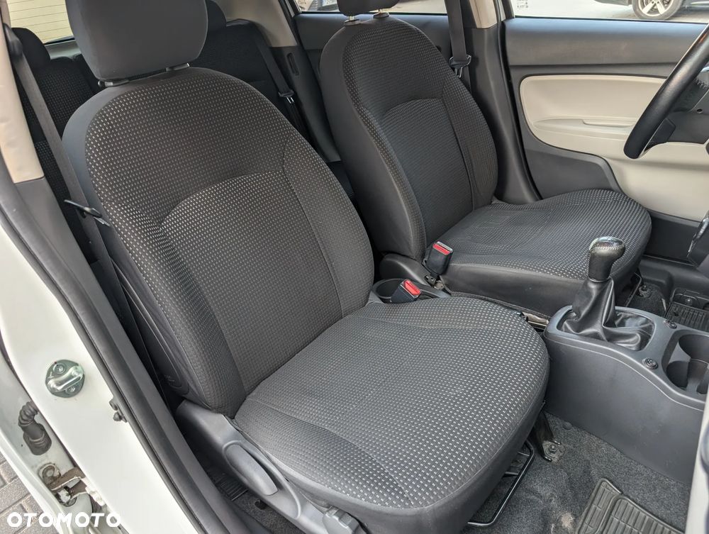 Mitsubishi Space Star 1.2 Intense - 23