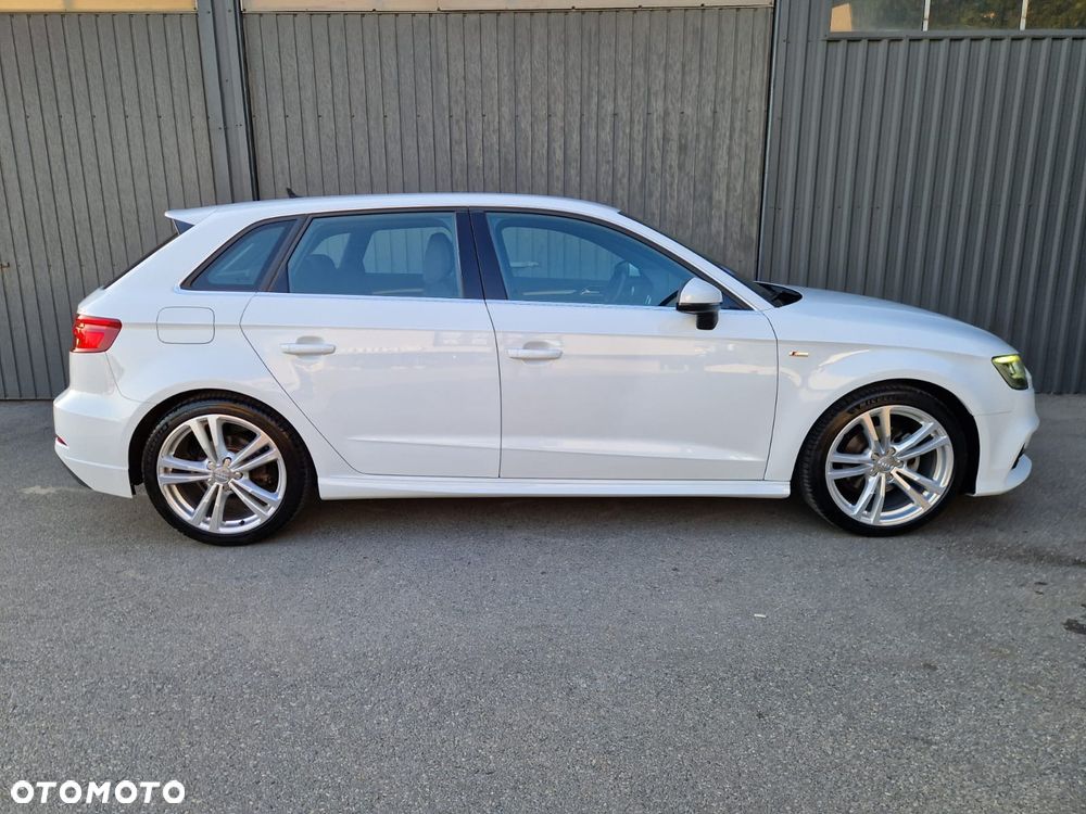 Audi A3 Sportback - 2