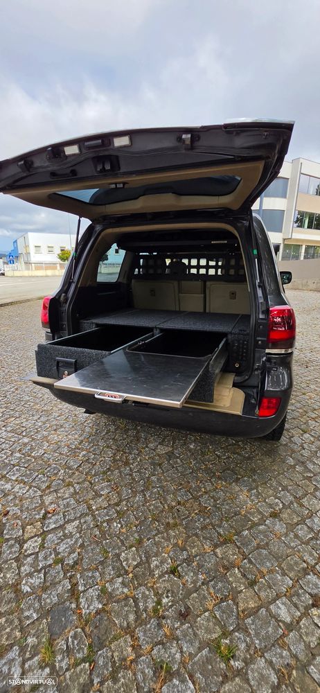 Toyota Land Cruiser 4.5 D-4D V8 - 11
