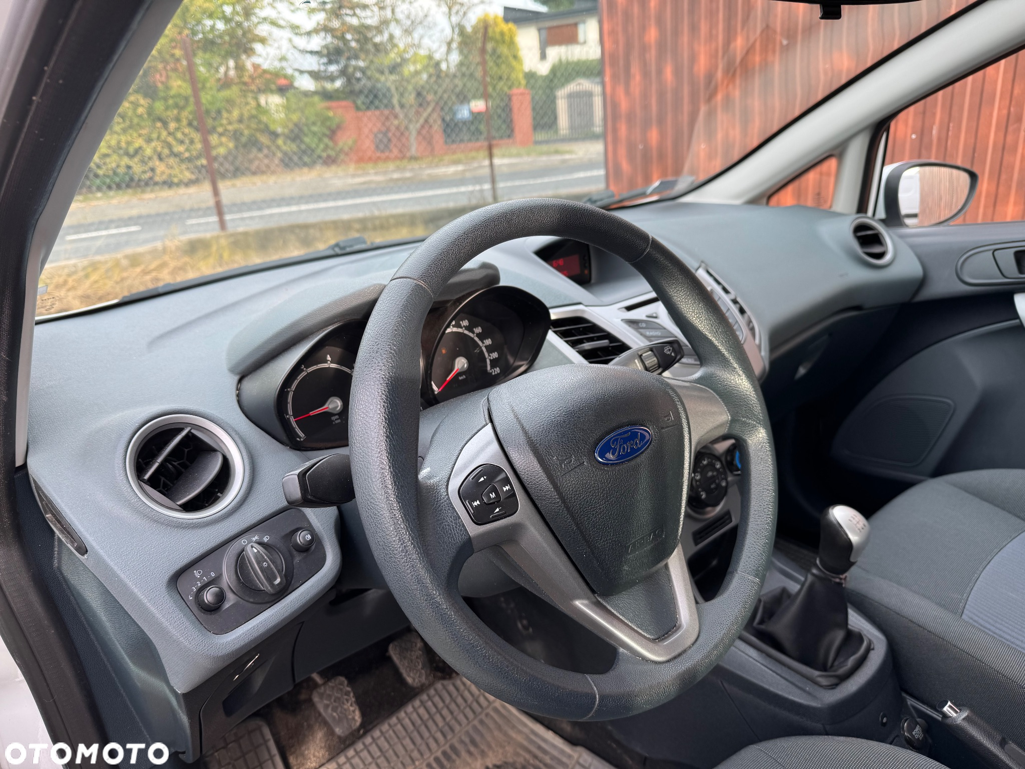Ford Fiesta 1.25 Ambiente - 13