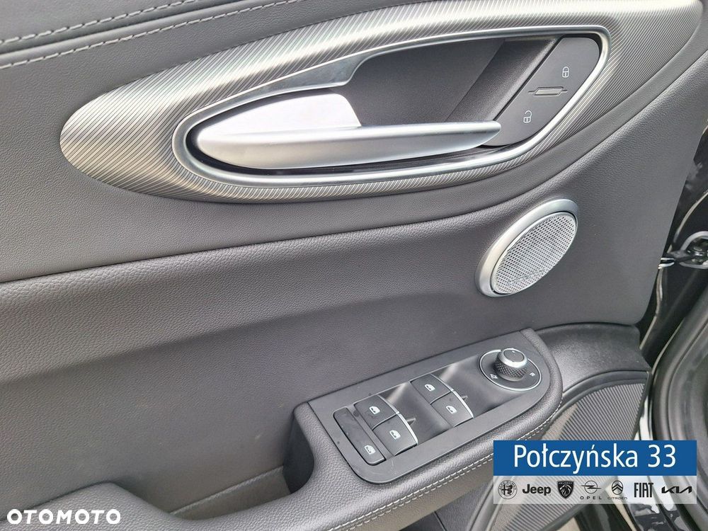 Alfa Romeo Giulia - 19