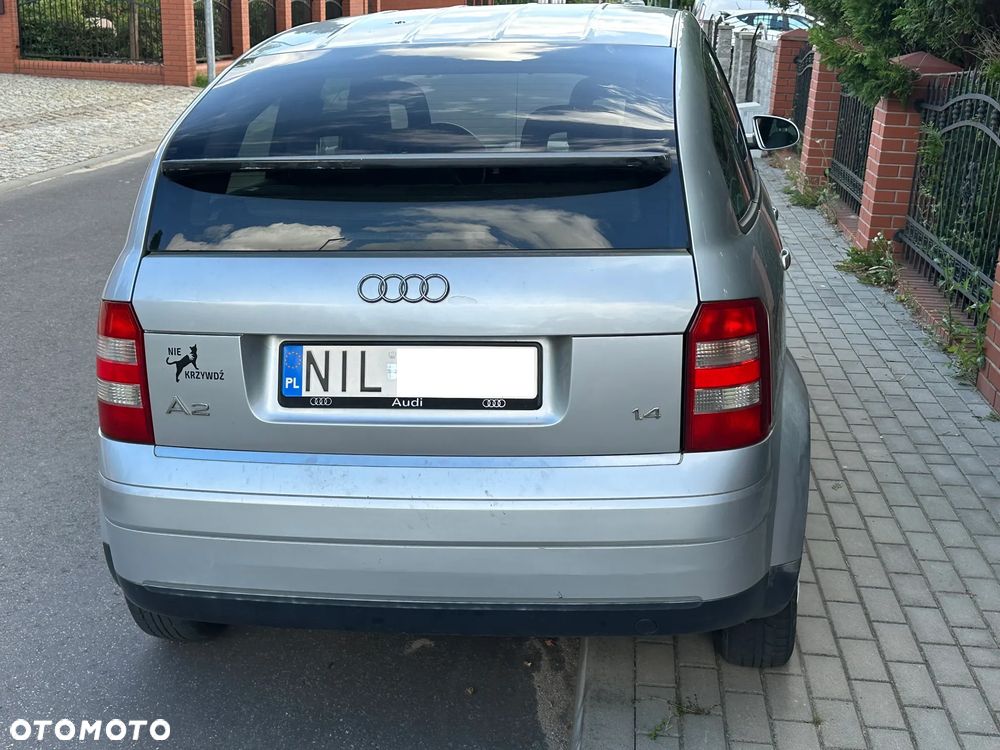 Audi A2 1.4 - 6