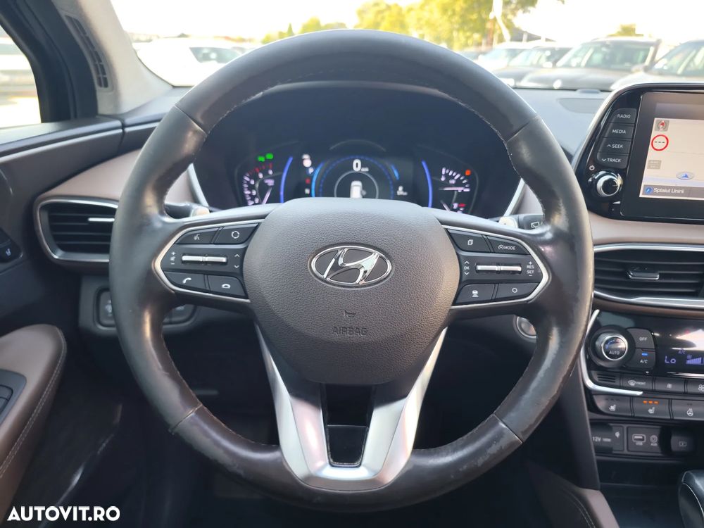 Hyundai Santa Fe 2.2 CRDi 4WD 8AT Luxury - 17