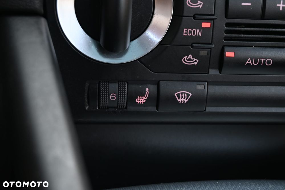 Audi A3 Sportback 2.0 TDI DPF quattro Attraction - 32