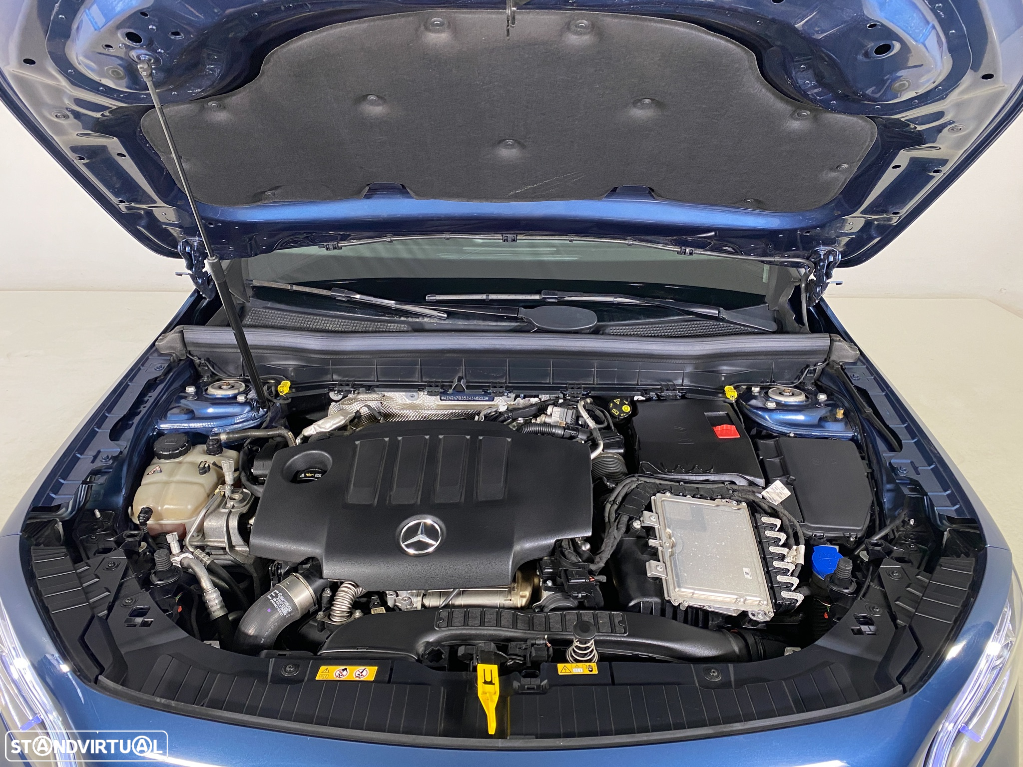 Mercedes-Benz GLB 180 d Progressive - 24