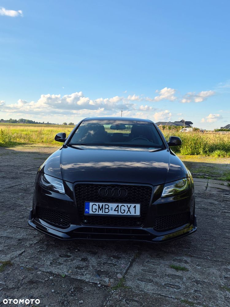 Audi A4 Limousine - 3