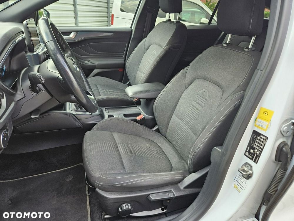 Ford Focus 2.0 EcoBlue Active - 24