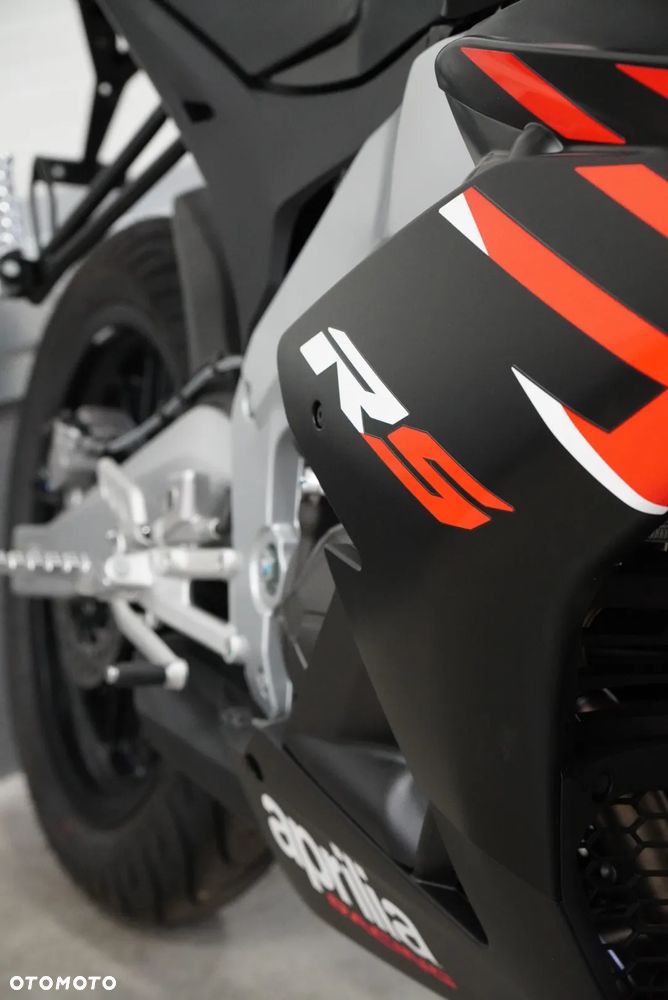 Aprilia RS - 8
