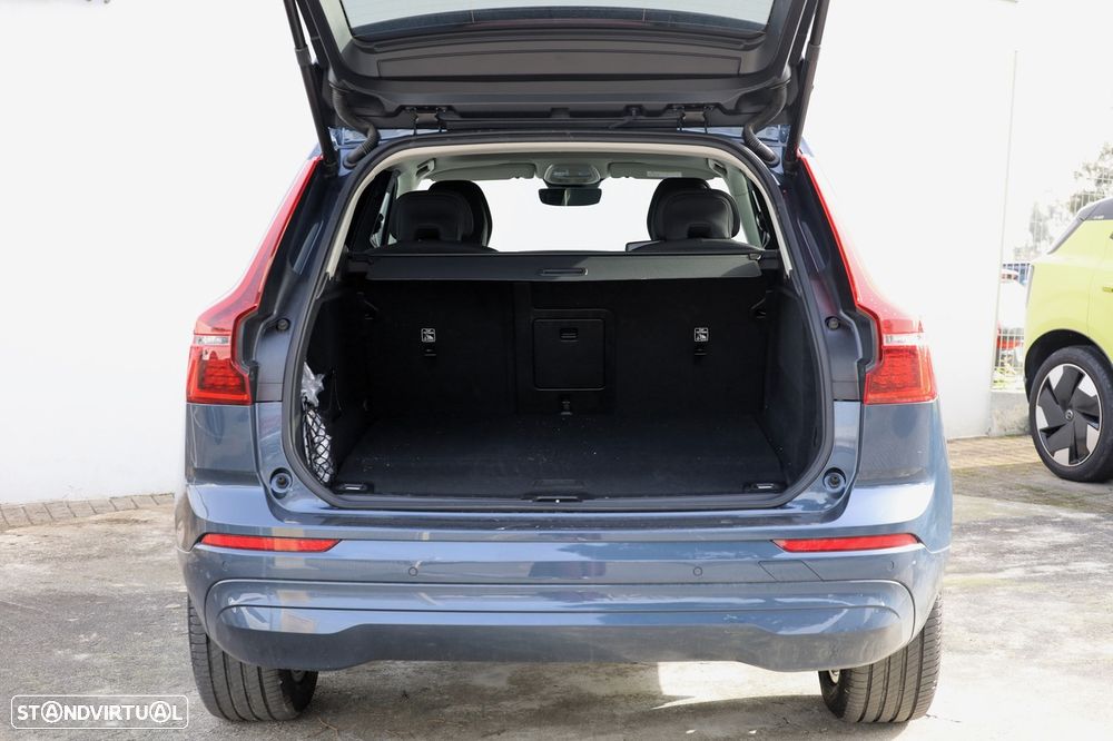 Volvo XC 60 2.0 T6 PHEV Core AWD - 5