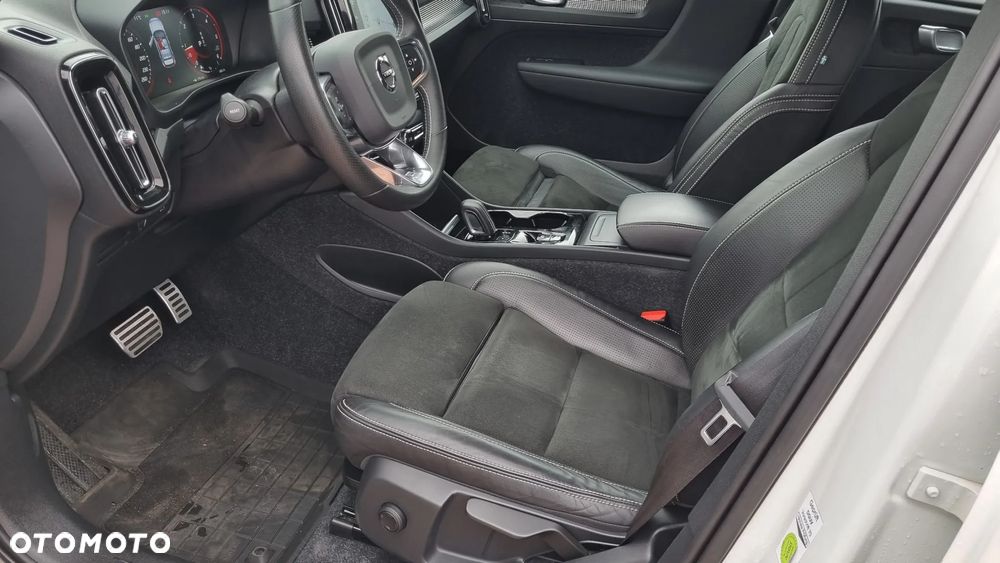 Volvo XC 40 D3 SCR R-Design - 18