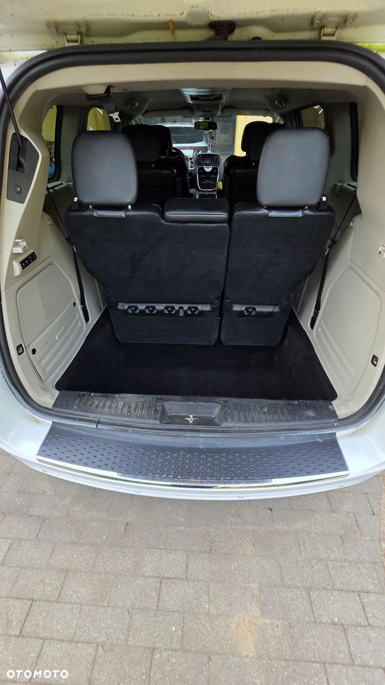 Lancia Voyager 2.8CRD Platinum - 8