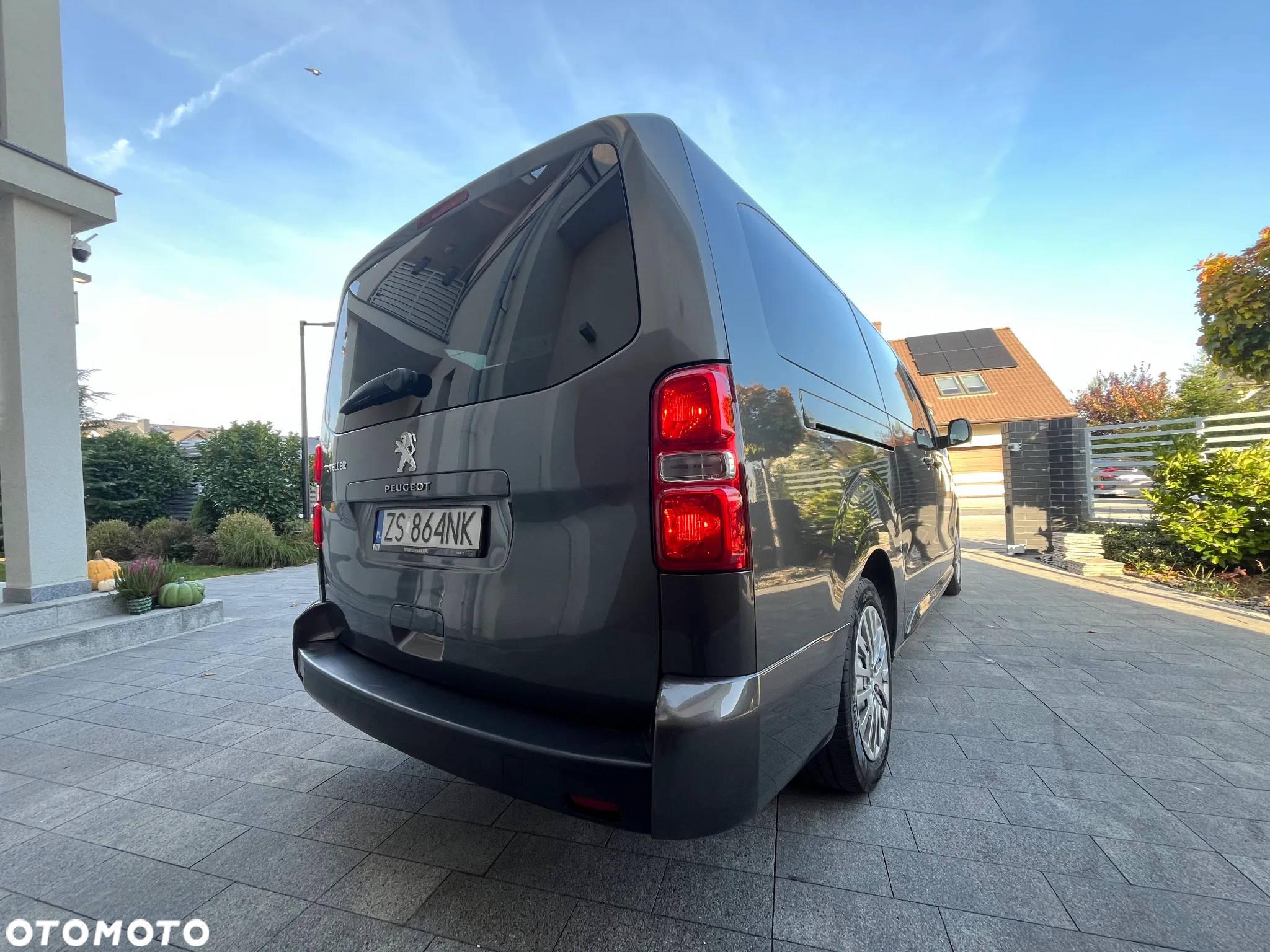 Peugeot Traveller 2.0 BlueHDi Long Active - 4