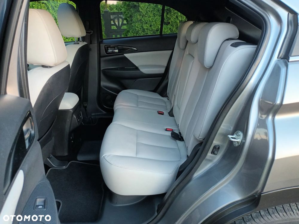 Mitsubishi Eclipse Cross 4WD Top - 18