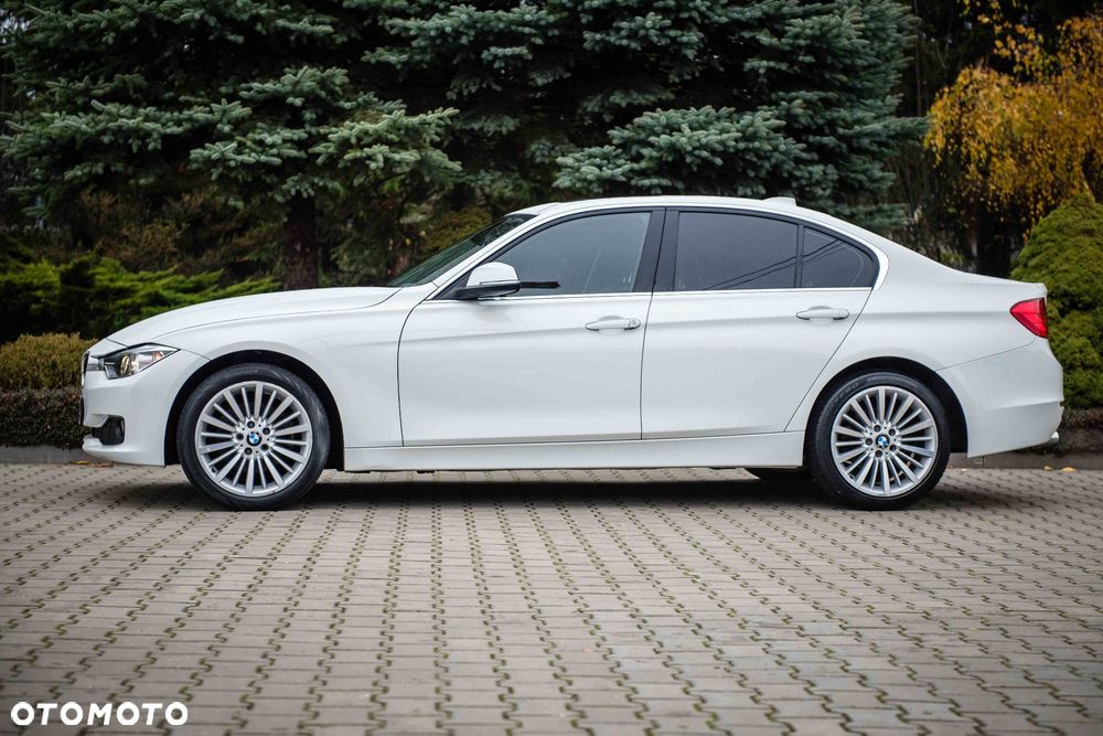 BMW Seria 3 328i Touring xDrive Sport-Aut - 6