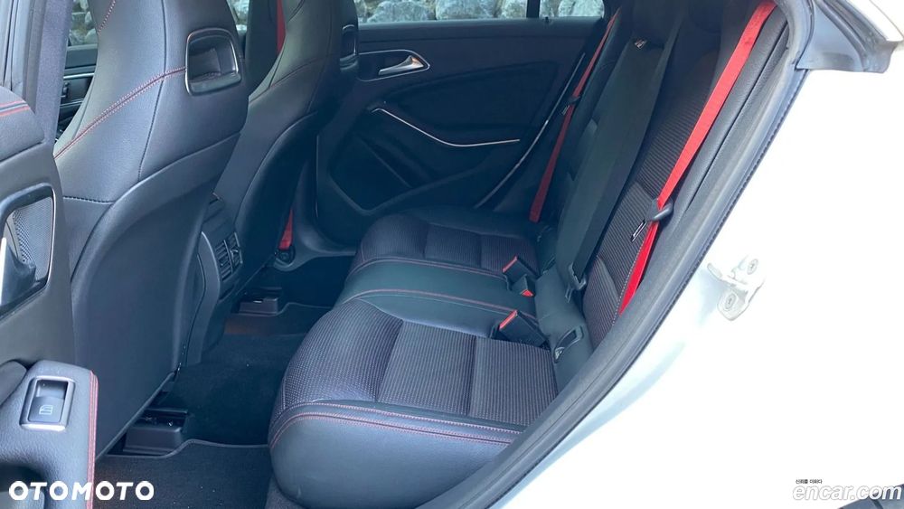 Mercedes-Benz CLA AMG 45 4Matic 7G-DCT - 6
