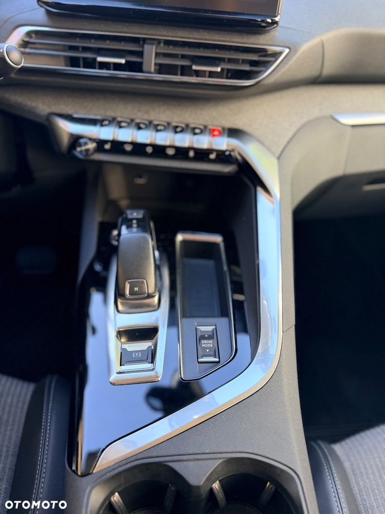 Peugeot 5008 BlueHDI 130 EAT8 Allure Business-Paket - 36