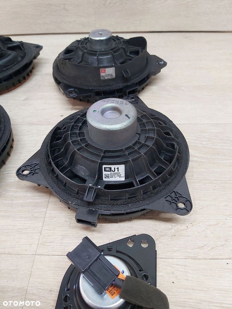 Toyota Prius IV 1,8 xw50 głośnik JBL zestaw 6szt przód tył - 4