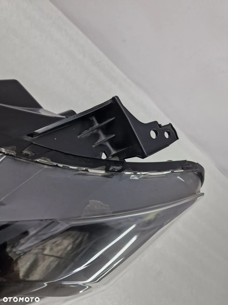MAZDA CX5 CX-5 LIFT 14- LEWA / PRAWA LAMPA PRZEDNIA PRZÓD SOCZEWKA + LED , NR STANLEY W2416 , NR AUKCJI LA245 - 22