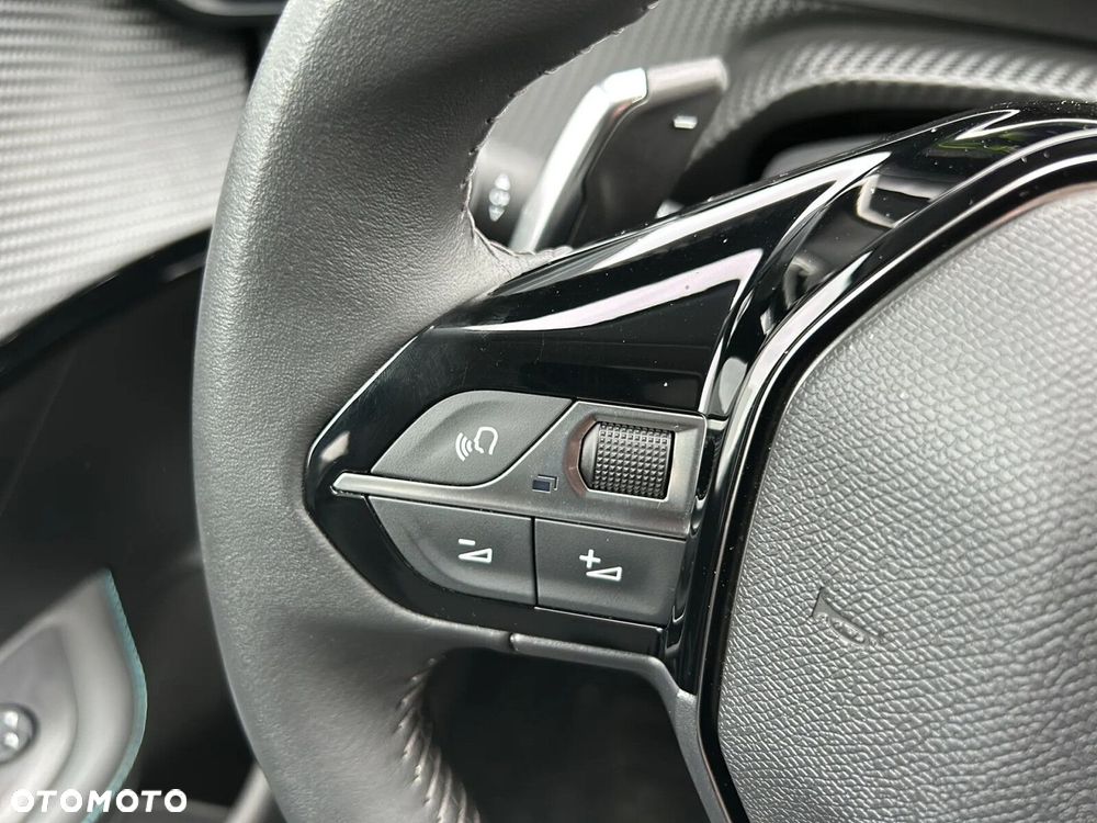 Peugeot 208 1.2 PureTech Active S&S EAT8 - 23