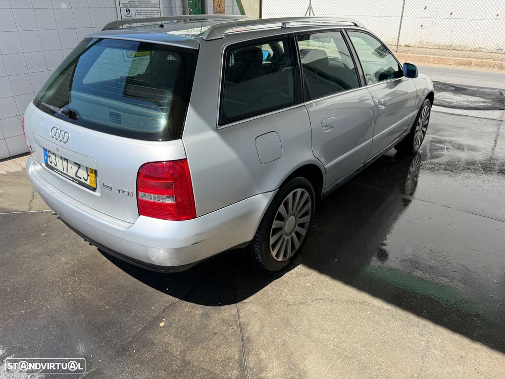 Audi A4 Avant - 4