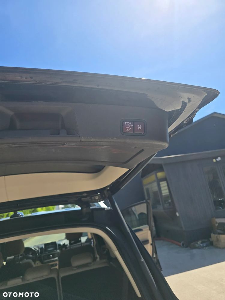 Mercedes-Benz GLS 350 d 4-Matic - 25