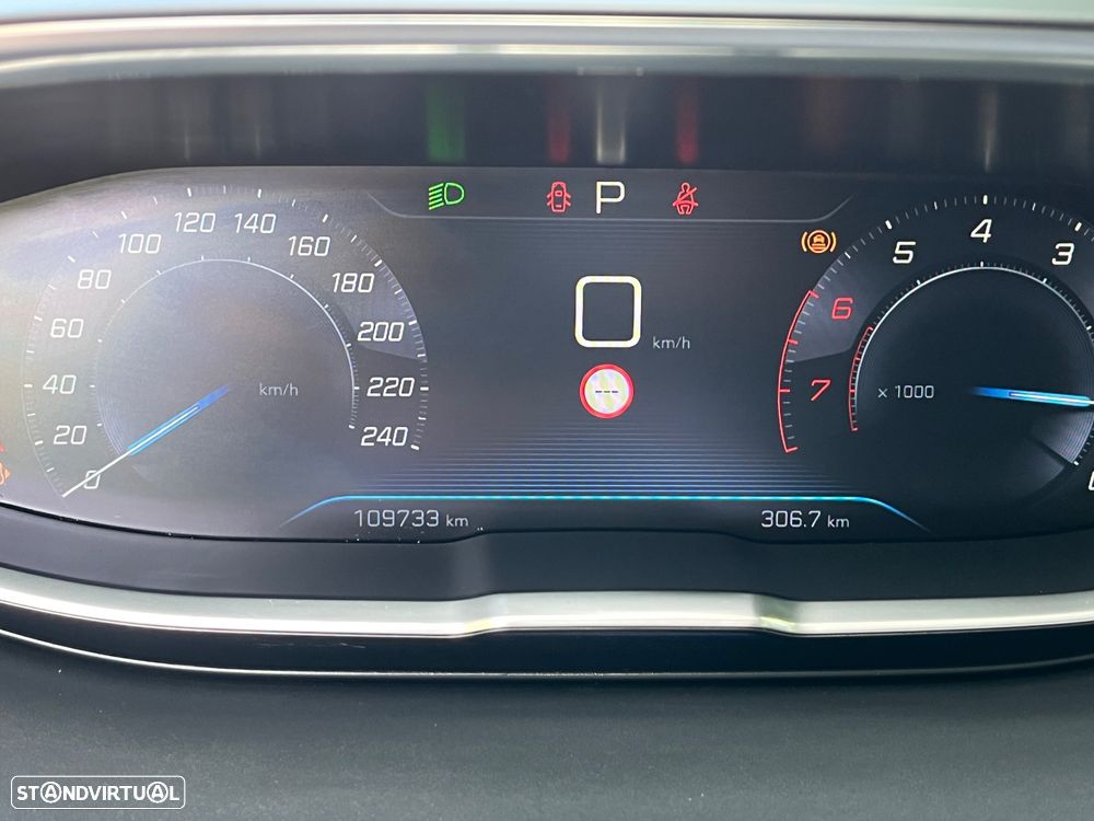 Peugeot 3008 PureTech 130 Stop & Start GPF EAT8 Allure Pack - 13