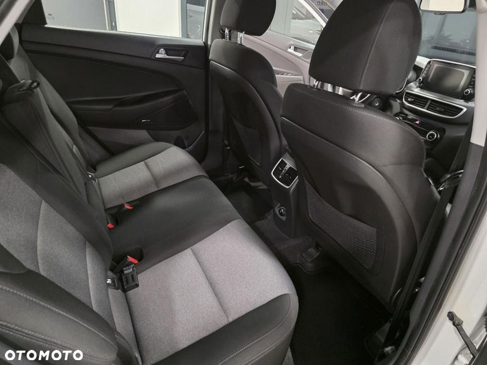 Hyundai Tucson 1.6 GDI BlueDrive Style 2WD - 16