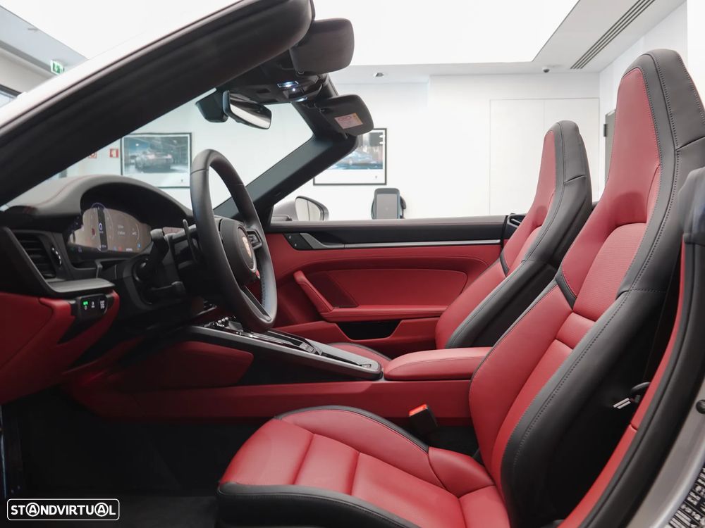 Porsche 911 Série F - 21