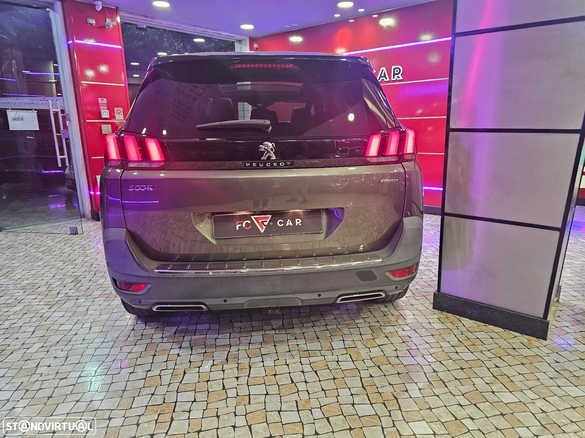 Peugeot 5008 1.6 BlueHDi GT Line - 29