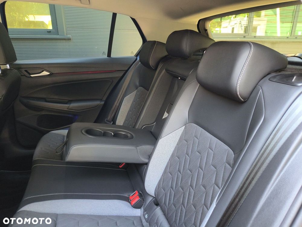 Volkswagen Golf 2.0 TDI Life DSG - 18
