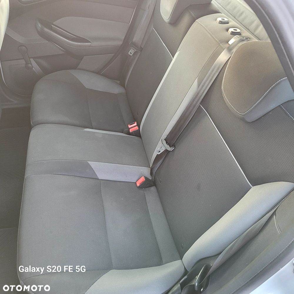 Ford Focus - 13