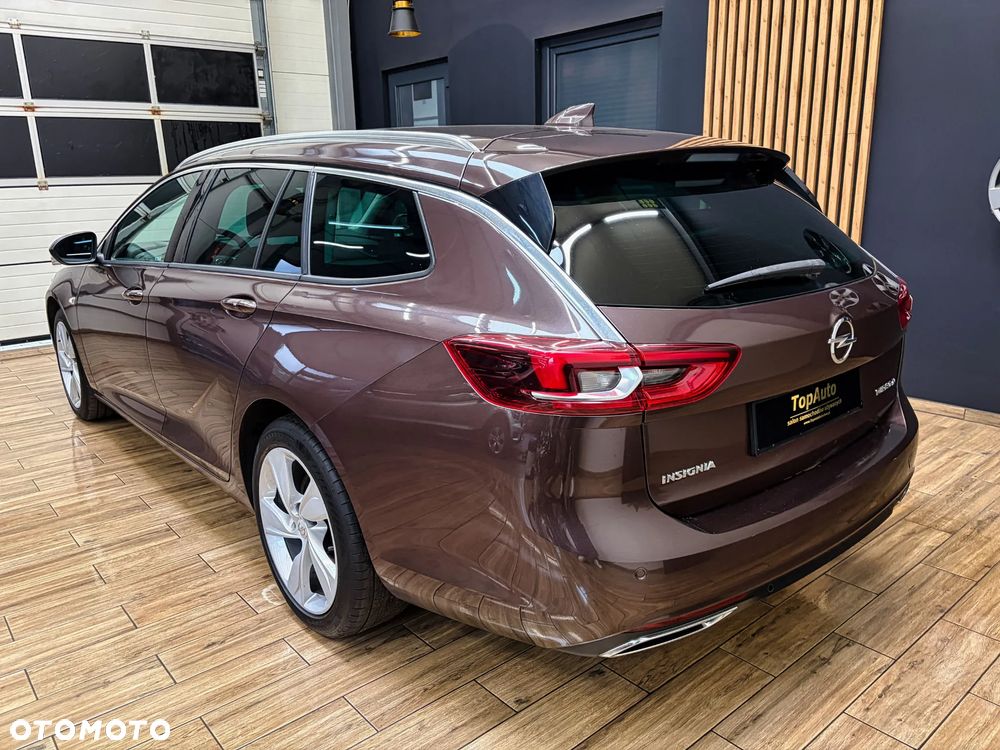Opel Insignia CT 2.0 T 4x4 Elite S&S - 9