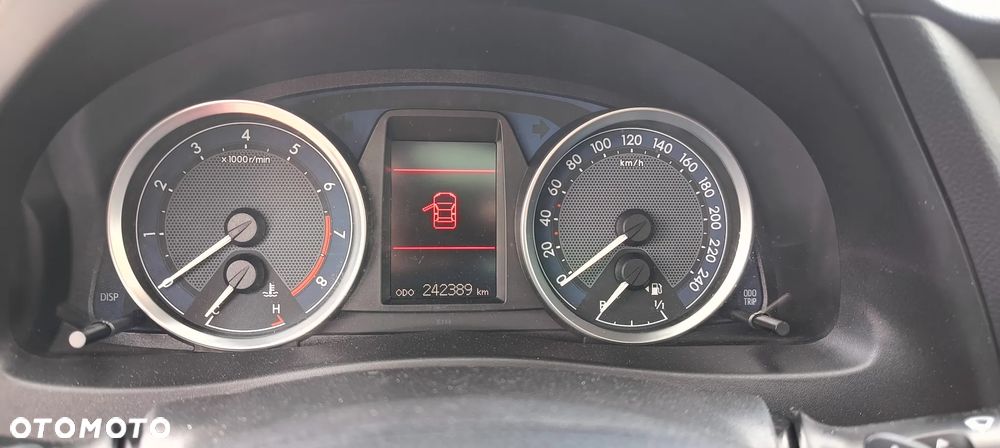 Toyota Auris - 10