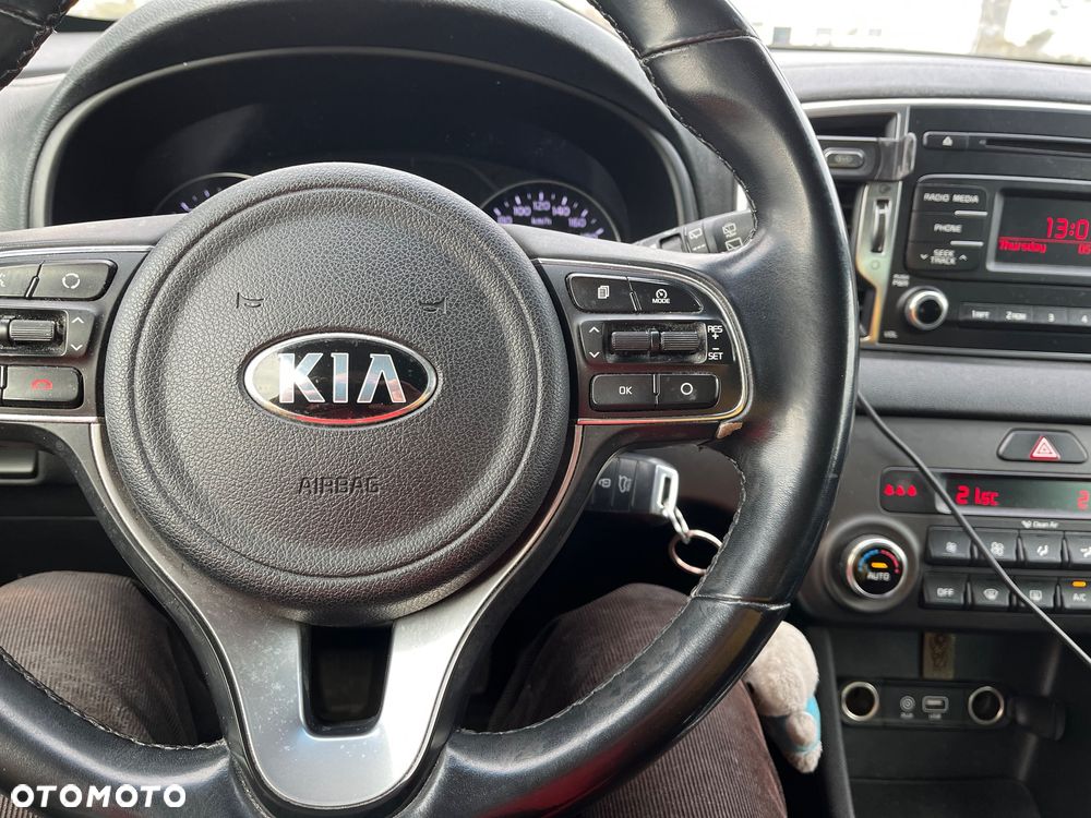Kia Sportage 2.0 CRDI M AWD - 6