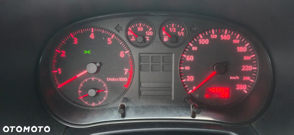 Audi A3 3-drzwiowe 1.8 Ambiente - 10