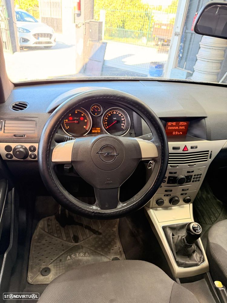 Opel Astra 1.3 CDTi Enjoy EcoFLEX - 5