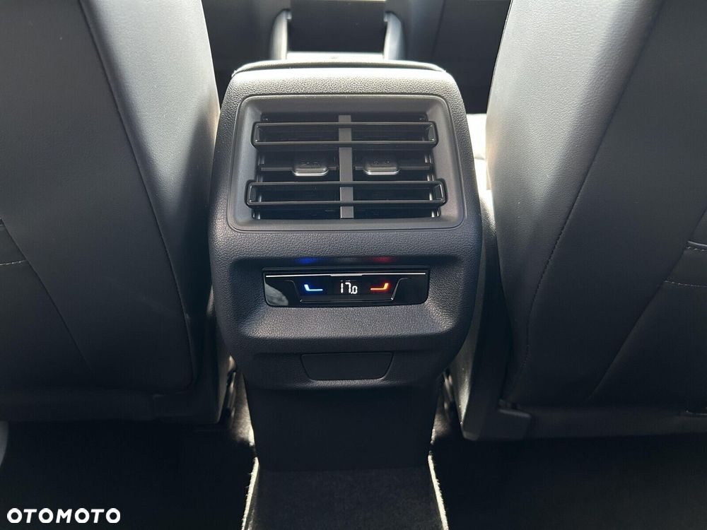 Volkswagen Tiguan - 29