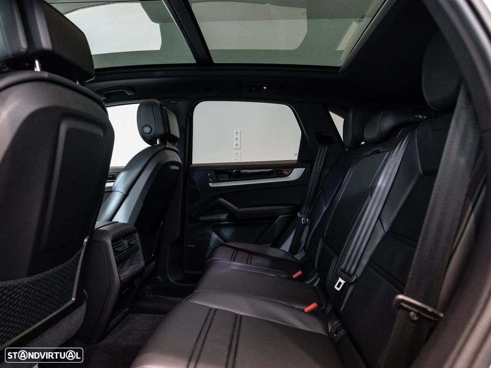 Porsche Cayenne E-Hybrid Tiptronic S - 37