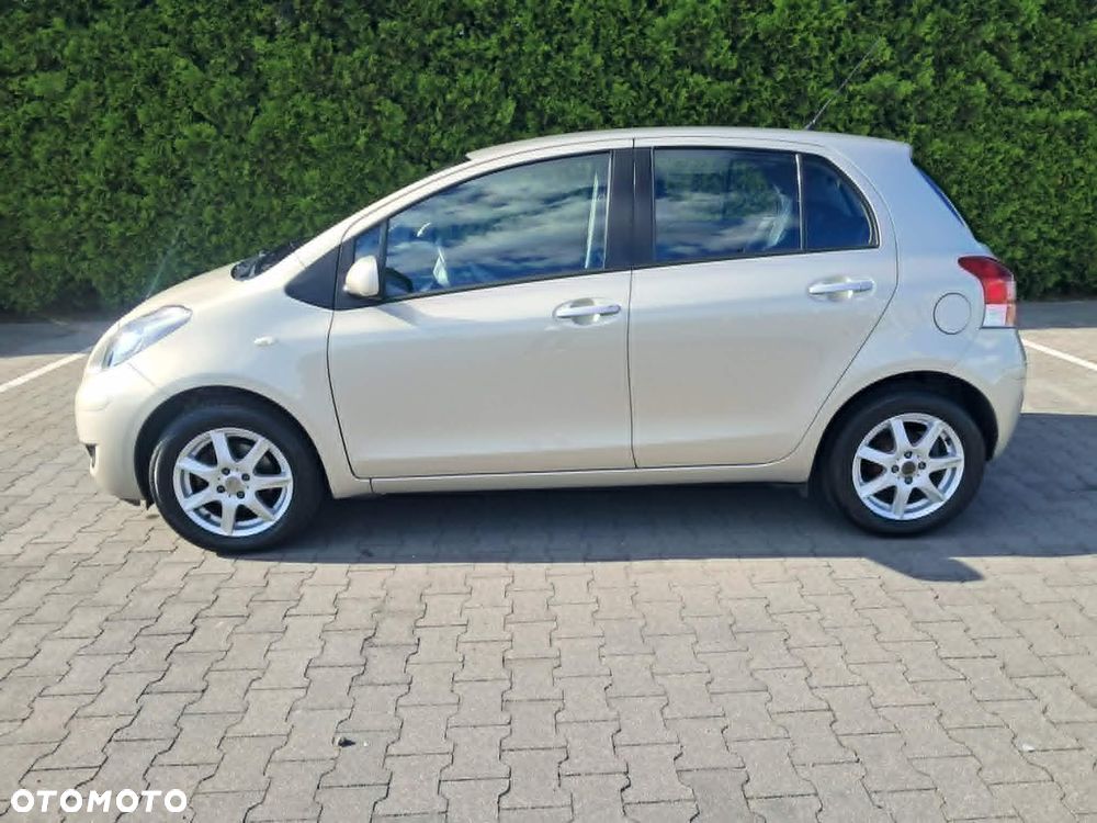 Toyota Yaris - 3