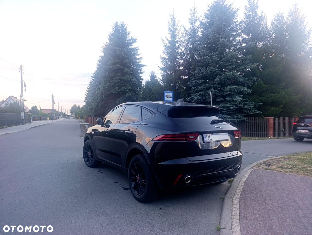 Jaguar E-Pace P250 AWD R-Dynamic - 8