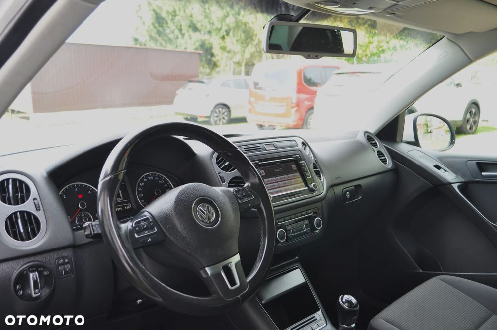 Volkswagen Tiguan 2.0 TDI DPF BlueMotion Technology Exclusive - 12