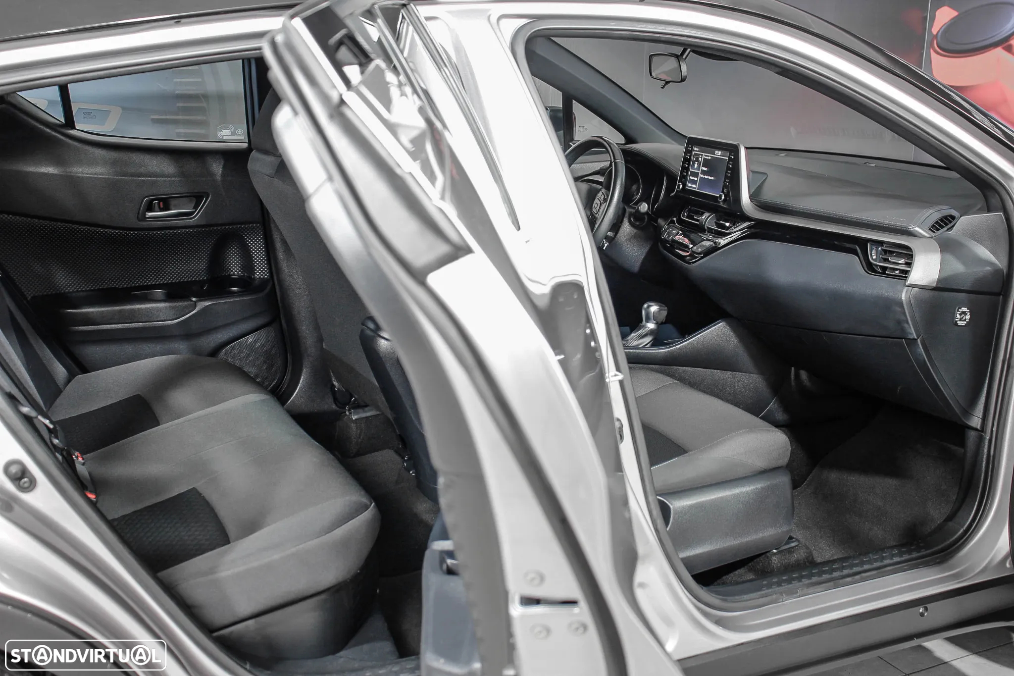Toyota C-HR 1.8 Hybrid Comfort - 15